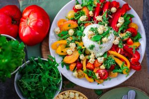 Clean eating meal - Red and orange pepper salad